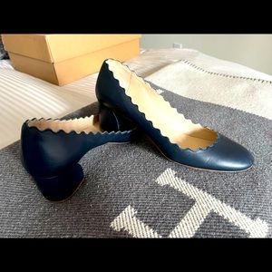 Chloe scalloped “Lauren” pump. Size 38 (US 8).